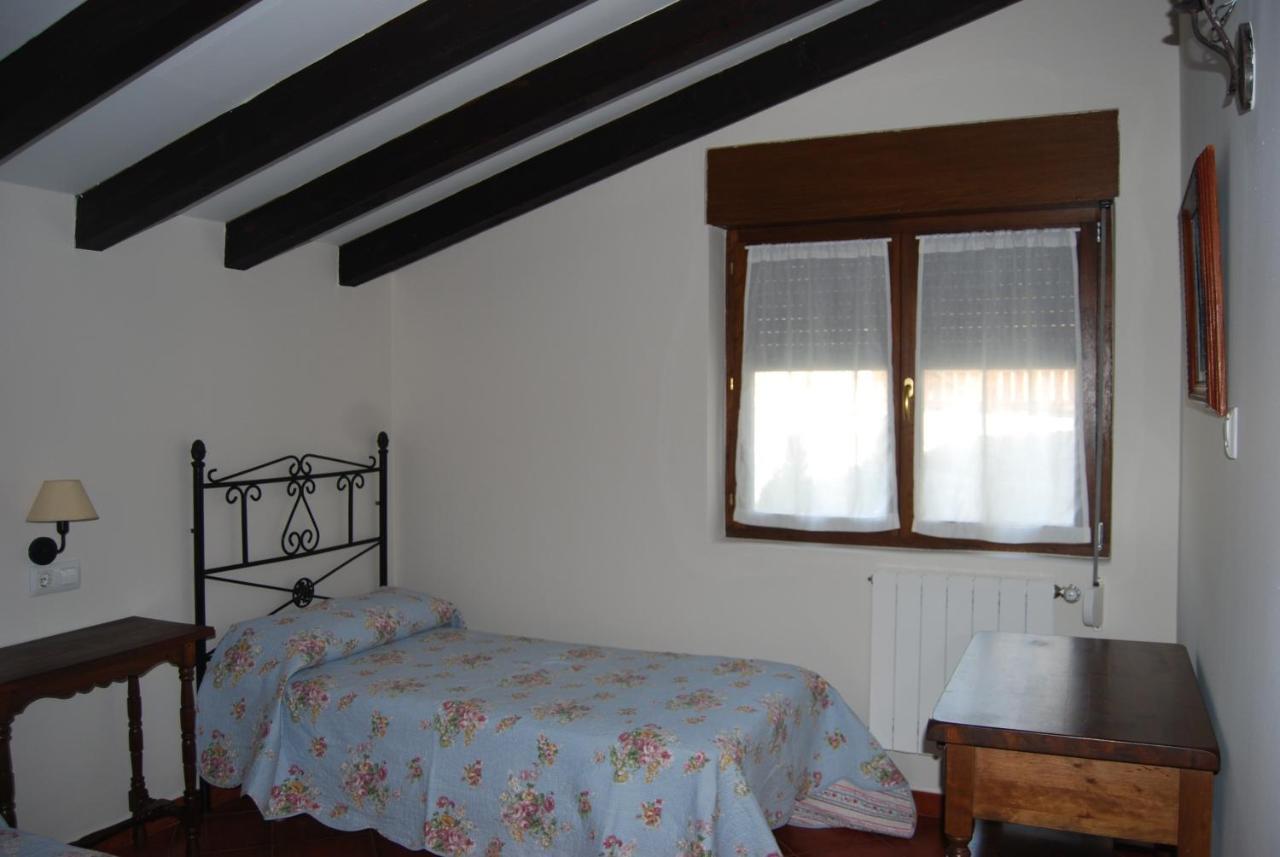Apartamentos El Perujo Comillas Kültér fotó